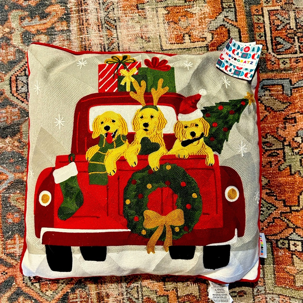Golden Retriever Holiday Pillow